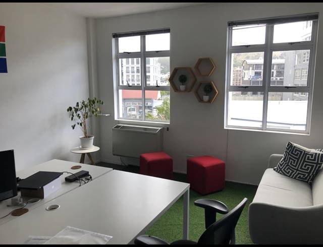 95M² OFFICE FOR SALE IN GARDENS